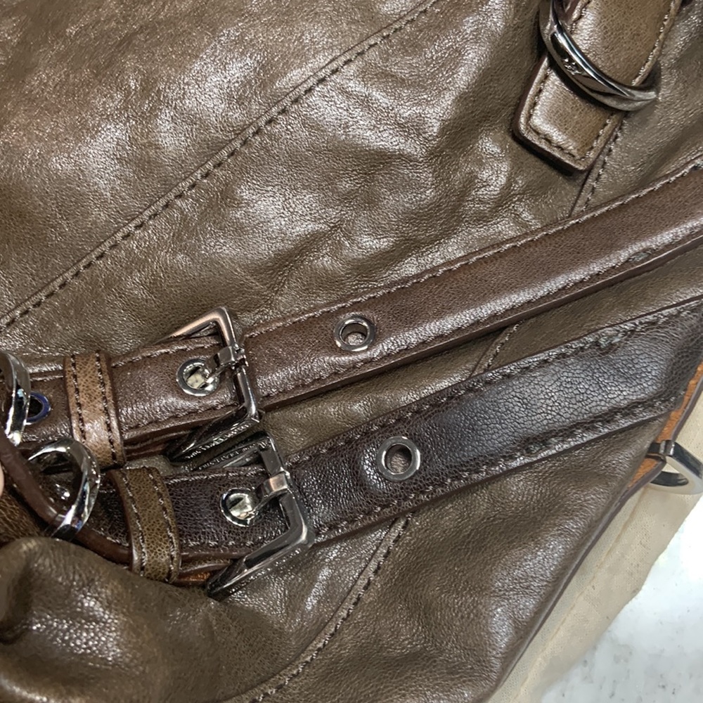 Authentic vintage Michael Kors olive green leather bag - Picture 4 of 9